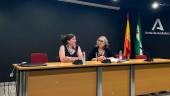 Fani Carrillo y Lola Vico en la presentación del libro. / J. F. Paredes / Diario JAÉN. 