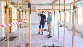 Javier Padorno, visita las obras del colegio Muñoz Garnica. / Ayuntamiento de Jaén. 