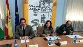 TRÁFICO. Juan Diego Ramírez, Catalina Madueño y Antonio Luis Muñoz, en la presentación de la campaña.