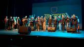 Músicos de las bandas participantes y artistas jiennenses que asistieron al homenaje a Tiahuanaco. / Nuria Fernández / Diario JAÉN. 