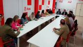 Francisco Reyes y Julio Millán presiden la reunión de los grupos parlamentarios del Partido Socialista. / Fran Miranda / Diario JAÉN. 