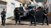 Tercer día de registros en la vivienda de los detenidos en Hornachos. / Europa Press.