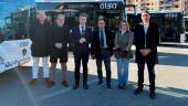 Alsa y el Ayuntamiento presentan los cuatro nuevos autobuses que se añaden a la flota urbana. / Juanfran Paredes / Diario JAÉN.