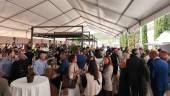 La zona gastronómica de Expoliva se convirtió ayer, sobre todo al mediodía, en un punto de encuentro entre los visitantes. / Álex Gómez / Diario JAÉN. 