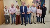 Reunión del rector con investigadores para abordar las plantas de gas y biometano.