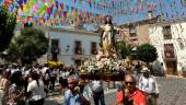 Un momento de la procesión de la Virgen de la Asunción y San Roque, en Hornos. / Álex Gómez / Diario JAÉN. 