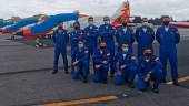 Equipo que dirigirá los siete cazas de la Patrulla Águila que pintarán el cielo de Santiago con la bandera de España este domingo.