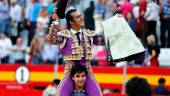 El Fandi sale a hombros en la Feria del Corpus Christi. / Europa Press.