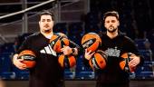 Kevin Rachedi y Jaime Terrón, durante un entrenamiento del París Basketball. 