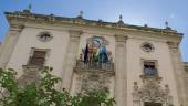 Fachada del Ayuntamiento, que deberá indemnizar a la viandante.