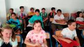 Los alumnos cantan el exitoso tema de Sebastián Yatra. / Captura del vídeo / Diario JAÉN.