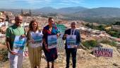 Juan Carlos González, Cecilia Cueva; Ana María Gómez y Juan Espejo, en el mirador del Tambor. / Nacho Guzguti / Diario JAÉN.