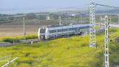 MEDIA DISTANCIA. Un convoy de una de las cuatro líneas de tren media distancia en la provincia.