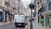 Dispositivo de limpieza desplegado en Jaén, en este caso, en la calle Bernabé Soriano. / Ayuntamiento de Jaén.