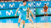 Pablo Ordóñez protege el balón en un partido del Movustar Inter con el Córdoba Patrimonio de la Humanidad. / Movistar Inter.