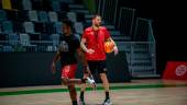 Berni Castillo dirige un entrenamiento del Jaén CB. / Jaén CB.