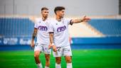 Adri Paz y Óscar Lozano, en el primer partido de la temporada en el campo del Lorca. / Miranda López / Real Jaén.