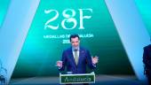 El presidente de la Junta de Andalucía, Juanma Moreno interviene en el acto. / María José López / Europa Press.