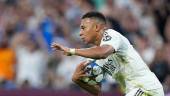 El delantero francés Kylian Mbappé marca un penalti en el Real Madrid CF - Olympique de Marsella de Champions. / Europa Press.