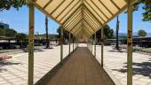 Fotografía de una de las pasarelas del exterior de Las Lagunillas.