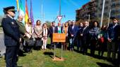 MINUTO DE SILENCIO. Representantes de la Policía Nacional y la Guardia Civil, institucionales y de la Asociación de Víctimas del Terrorismo (AVT).