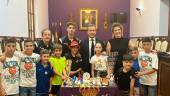 Julio Millán y Beatriz López, junto Joel y Athenea, del Club Kimte’s Gold Gym.