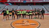 La plantilla del Jaén Paraíso Interior Baloncesto, antes de un entrenamiento previo a la fase final de ascenso que se disputa en Gijón. / Jaén FS. 
