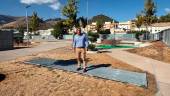 Antonio Losa en los jardines situado junto al centro de salud Alameda. / PP de Jaén.