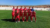 DERROTA. Los jugadores que formaron en el once inicial del Torreperogil en el partido contra el Huétor Vega. 