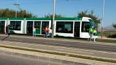 El tranvía durante el simulacro del recorrido realizado en septiembre. Archivo. / Elisabeth Ruiz / Diario JAÉN.
