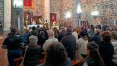 La iglesia de San Pedro Apóstol durante la celebración de la Resurrección. / Adrián Claudio / Diario JAÉN. 
