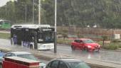Las lluvias llegan a la provincia durante el tercer día de la primera ola de calor del verano.