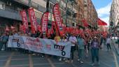 Manifestación del 1 de mayo del año pasado, a su paso por la Avenida de Madrid. / Diario JAÉN.