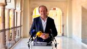 El alcalde de Andújar, Francisco Carmona, en rueda de prensa. / Ayuntamiento de Andújar.