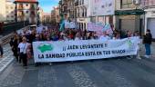 Manifestación en defensa de la sanidad pública, en las calles de Jaén. / Pablo Espinosa Luna / Diario JAÉN.