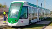 Últimas pruebas del tranvía por la ciudad. Archivo. / Junta de Andalucía.
