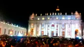 La Plaza de San Pedro abarrotada de gente el 13 de marzo de 2013 en el nombramiento del Papa Francisco / Diario JAÉN.