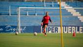 Ernestas Juskevicius, en un entrenamiento con el Linares Deportivo. / Linares Deportivo. 