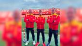 Coco, Luciano y Nono, en el Estadio Ramón Sánchez Pizjuán.