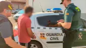 Uno de los detenidos por el robo de cobre en el AVE Madrid-Sevilla. / Guardia Civil. 