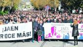 ARCHIVO. Cabeza de una manifestación en la capital jiennense.