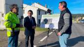 El presidente de la Diputación, Paco Reyes, durante su visita a la carretera JA-7102. / Diputación de Jaén.