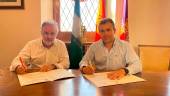 Francisco Lechuga y Julio Millán, durante la firma del convenio. / Ayuntamiento de Jaén. 