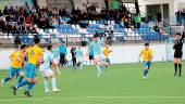 Paco Quiles, en una jugada con el Villacarrillo en un partido de esta temporada. / Fernando Cano. 