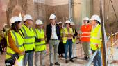 África Colomo, Manuel Fernández, Francisco Reyes y Julio Millan, junto a los técnicos arquitectos del proyecto / Álvaro Guzguti / Diario JAÉN.