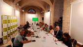 Responsables de la Diputación junto con técnicos e investigadores en el Consejo Provincial del Olivar. / Adrián Claudio Bonache / Diario JAÉN.