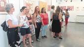 CREADORAS. Componentes de “Core Art” y público, en la muestra del Palacio Abacial.