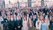 Carmen Peñalver, Mar Moreno y Francisco Juan Martínez posan en el acto de reinauguración de la Plaza de Santa María. / Archivo histórico Diario JAÉN.