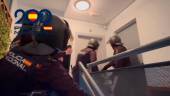 Imagen de archivo de agentes de la Policía Nacional antes de entrar en un domicilio de Cádiz dentro de la operación Dorado / Policía Nacional.