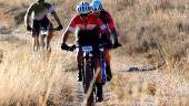 Ciclistas durante el recorrido de la V Zumeta Bike Race. / Antonio Pitito.
